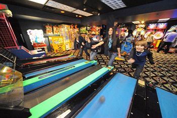 Apartamento Six Flags Great Escape Lodge & Indoor Waterpark
