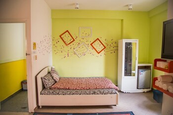 Hotel Ken's House Backpackers Downtown