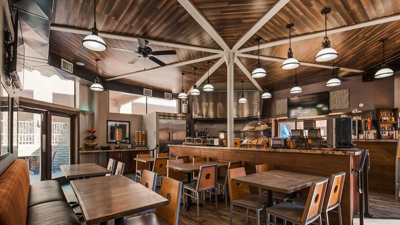 Best Western Innsuites Yuma Mall Hotel & Suites