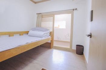 Hotel Hi Jun Guesthouse