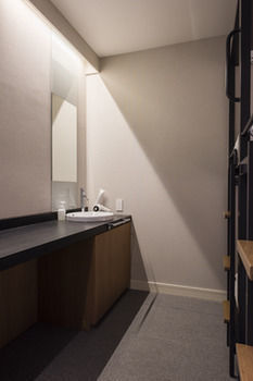 Grids Nihombashi East Hotel & Hostel