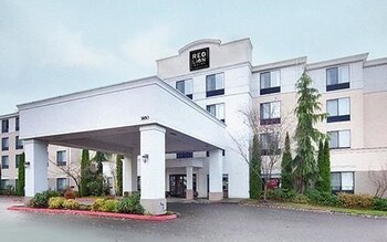 Hotel Red Lion Inn & Suites Bothell