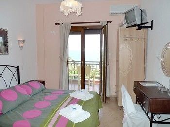 Aparthotel Barbagiannis House