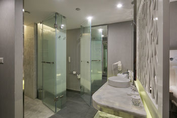 The Sense De Luxe Hotel � All Inclusive