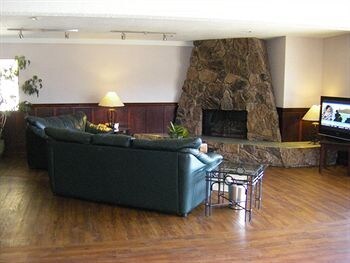 Fireside Inn Hotel & Conference Centre
