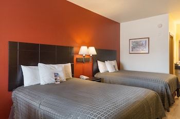 Hotel Lone Star Inn & Suites