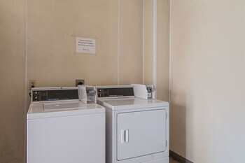 Hotel Lone Star Inn & Suites