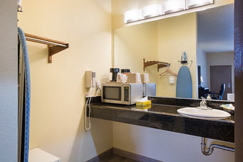 Hotel Lone Star Inn & Suites
