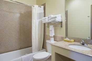 Hotel Lone Star Inn & Suites