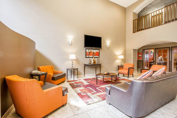 Hotel Comfort Inn & Suites