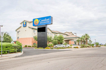 Hotel Comfort Inn & Suites