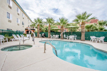 Hotel Comfort Inn & Suites