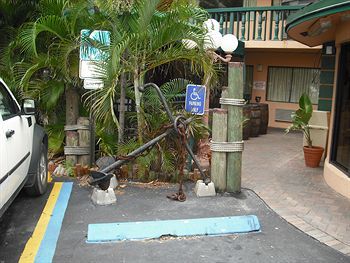 Ft. Lauderdale Beach Resort Hotel & Suites