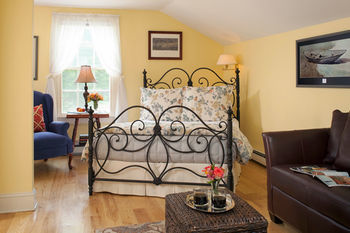 Bed & Breakfast Landmark Inn