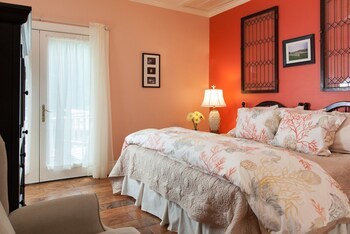 Bed & Breakfast Landmark Inn