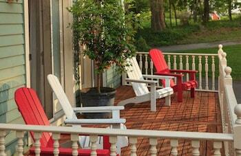 Bed & Breakfast Landmark Inn