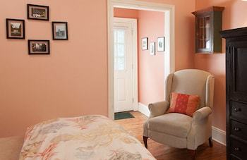 Bed & Breakfast Landmark Inn