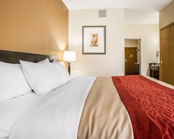 Hotel Comfort Inn & Suites