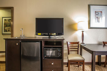 Hotel Comfort Inn & Suites