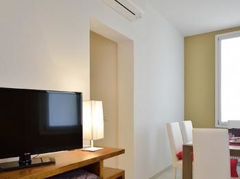Supreme Venice Apartments