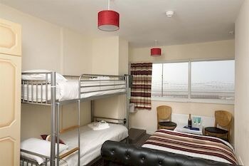 The Shoreside Hotel
