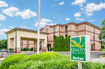 Hotel Quality Inn & Suites