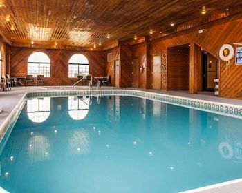 Hotel Comfort Inn & Suites
