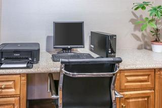 Hotel Comfort Inn & Suites