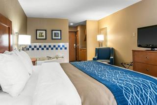 Hotel Comfort Inn & Suites