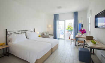 Apartamento Aliathon Holiday Village
