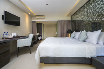 Hotel Segara Village