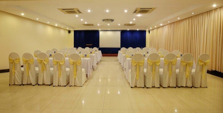 Hotel Bamboo Green Central