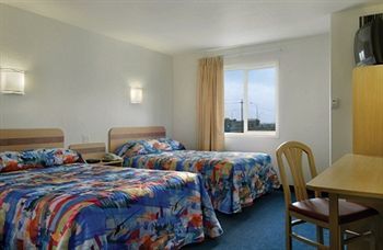 Motel 6 Red Deer