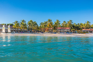 Hotel Pineapple Beach Club