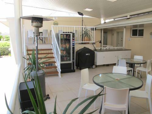 Hotel Aston Hill Motor Lodge