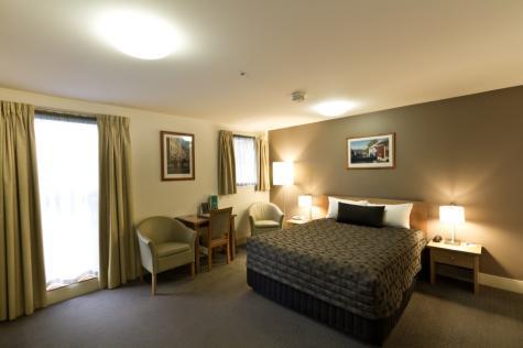 The Old Woolstore Apartment Hotel