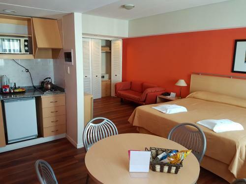 Aparthotel Intersur Suites