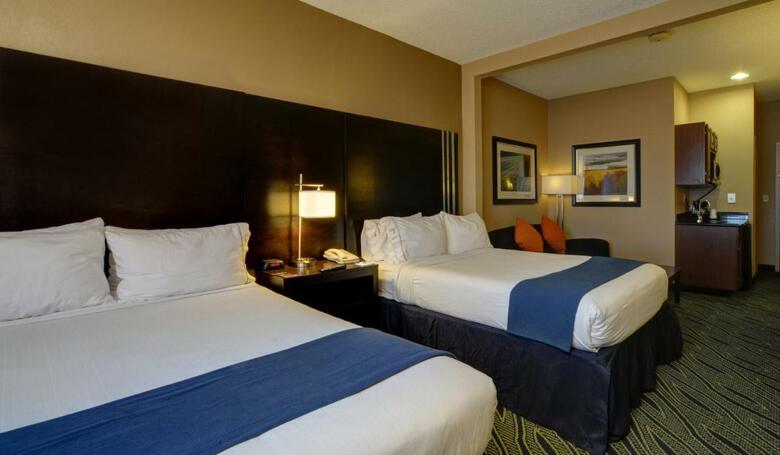 Hotel Holiday Inn Express And Ste Midwest City