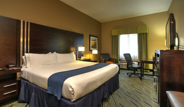 Hotel Holiday Inn Express And Ste Midwest City