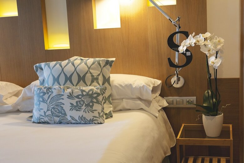 Hotel Pure Salt Garonda
