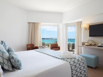 Hotel Pure Salt Garonda