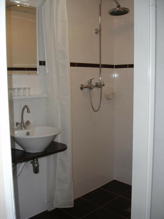 Hotel 74