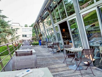 Hotel Mercure Lyon Charbonnieres