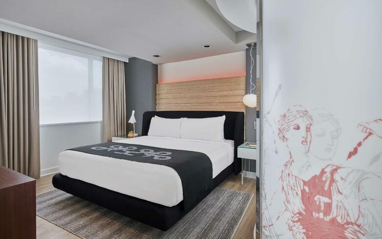 Hotel Donovan House