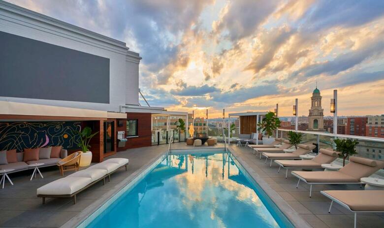 Hotel Donovan House