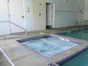 Hotel Super 8 Portland/westbrook Area