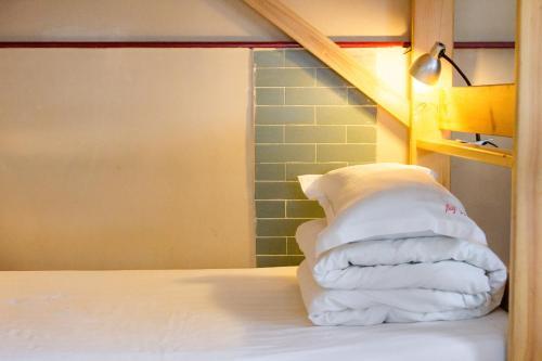 Hostal Leo Hostel