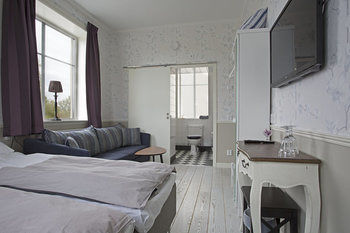 Bed & Breakfast Norrfly Herrg�rd Ab