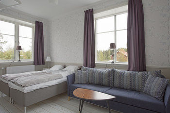 Bed & Breakfast Norrfly Herrg�rd Ab