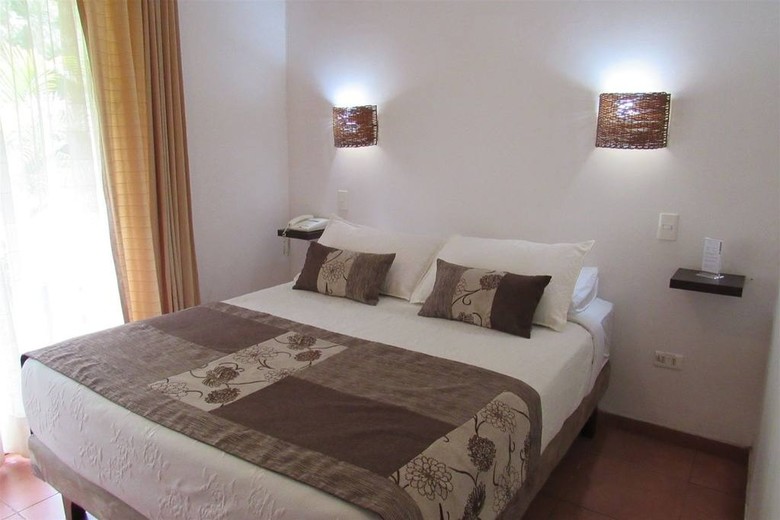 Hotel Easter Island Eco Lodge